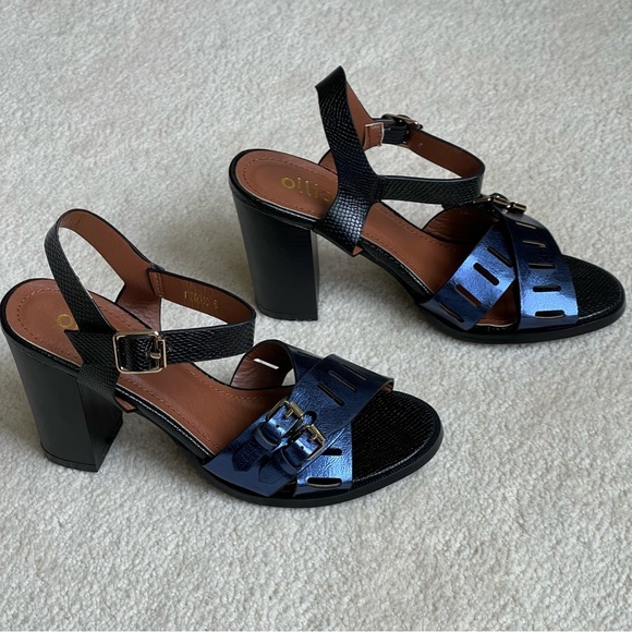 Blue Metallic Block Heel Sandal Size 6 Adjustable Buckles - Picture 2 of 5
